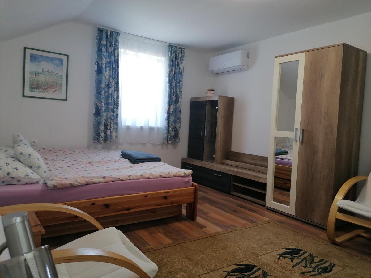 Ferienwohnung Mimi Vendeghaz Siófok Exterior foto